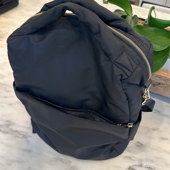 Backpack - Picture 2 of 5